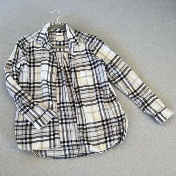 American Eagle Ahh-Mazingly Soft Flannel Shirt Boyfriend M, Black & White - EUC - Picture 12 of 14